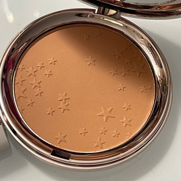 Ciate London BNIB Sun-Kissed Weightless Palm Island Golden Bronze Bamboo Bronzer - Picture 3 of 7